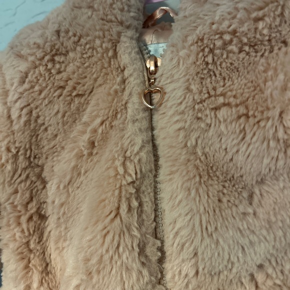 12Month fur jacket - Picture 2 of 6